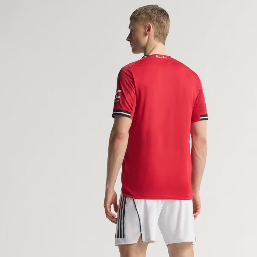 Camisa adidas Manchester United 2025/26 I Jogador - Manto Club