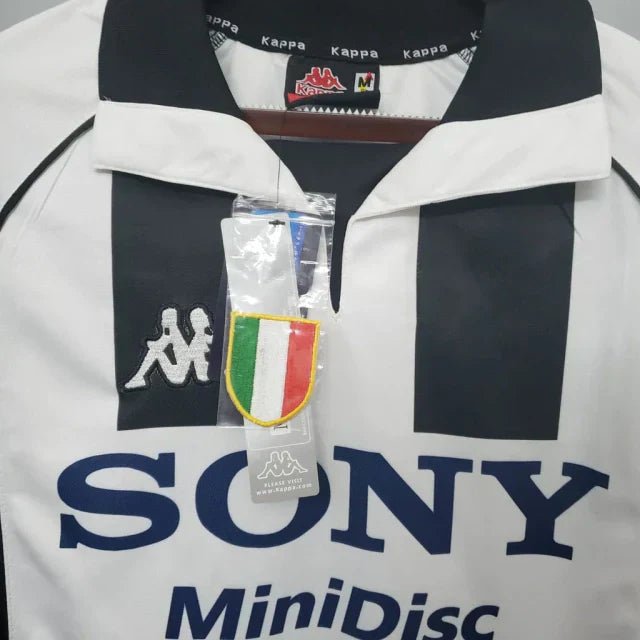 Camisa Juventus Retrô 1997/1998 Preta e Branca - Kappa - Manto Club