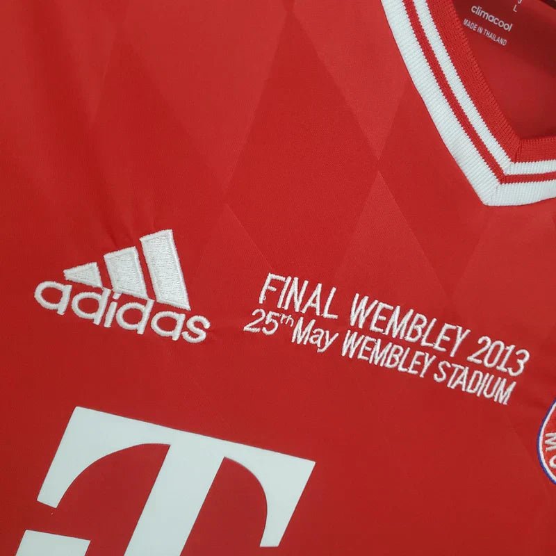Camisa Retrô Bayern de Munique 2013/14 Home Champions League Edition - Manto Club