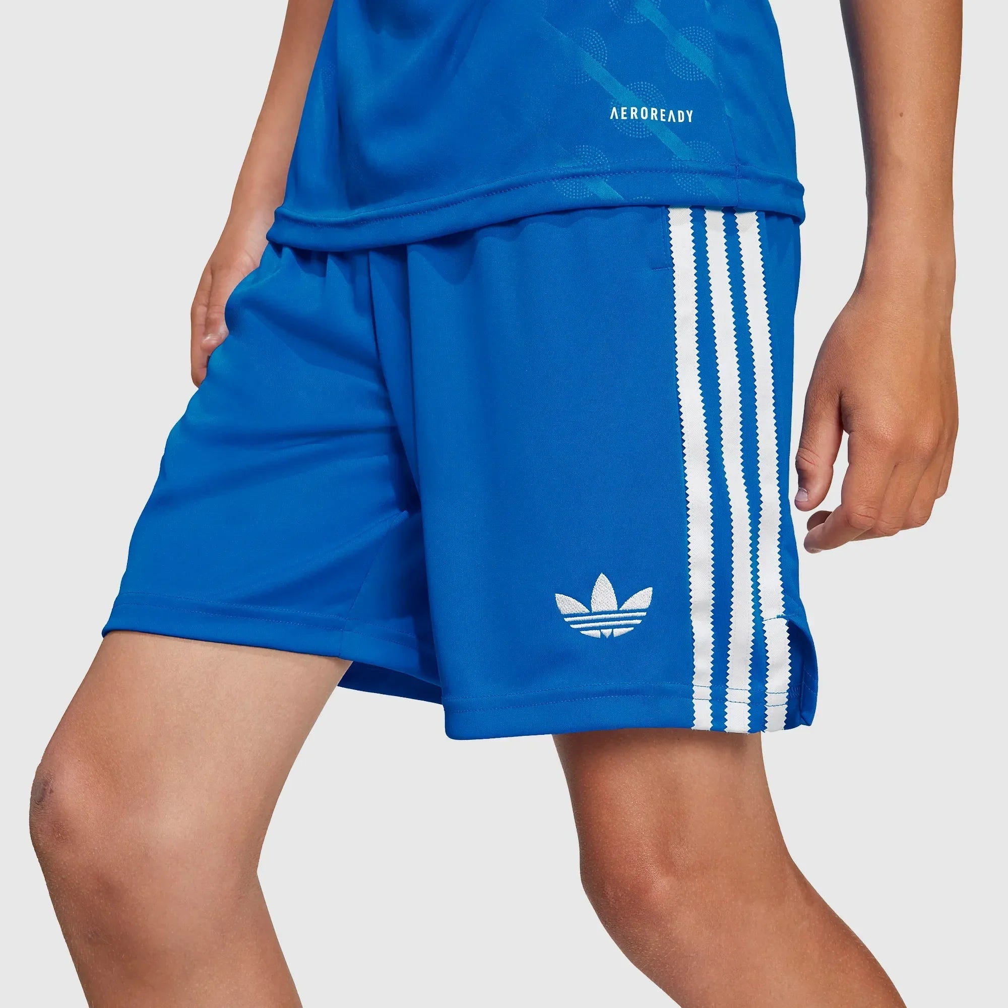 Conjunto Infantil Adidas Real Madrid 2025/26 III - Manto Club